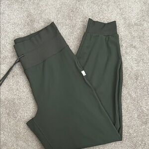 Vuori Daily Joggers
